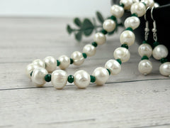 Pearl Necklace Gift for her, Emerald Necklace, Freshwater Pearl Choker, Emerald Choker, Gemstones Necklace, Gift for Mom, Gift for Wife