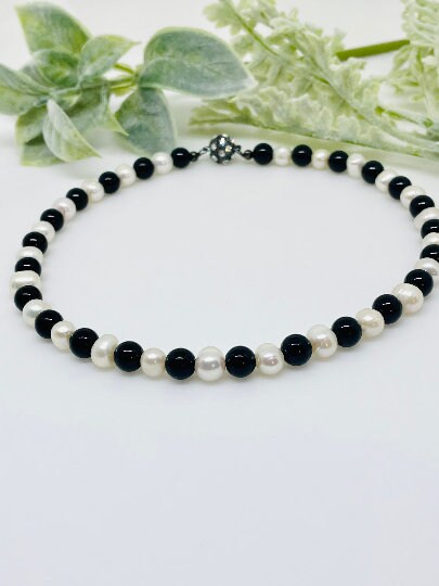 Freshwater Pearl Necklace, Black and White Necklace, Black Onyx Necklace, Choker Necklace, Classic Necklace, Statement Necklace