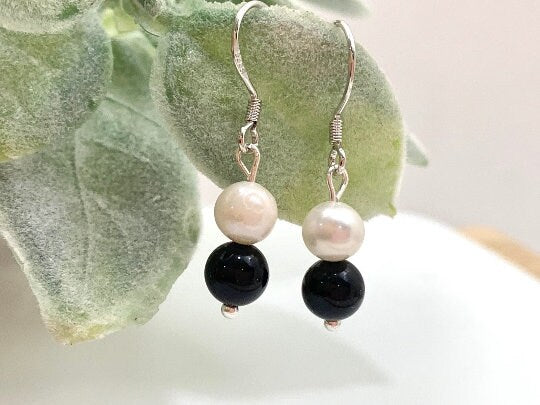 Freshwater Pearl Necklace, Black and White Necklace, Black Onyx Necklace, Choker Necklace, Classic Necklace, Statement Necklace