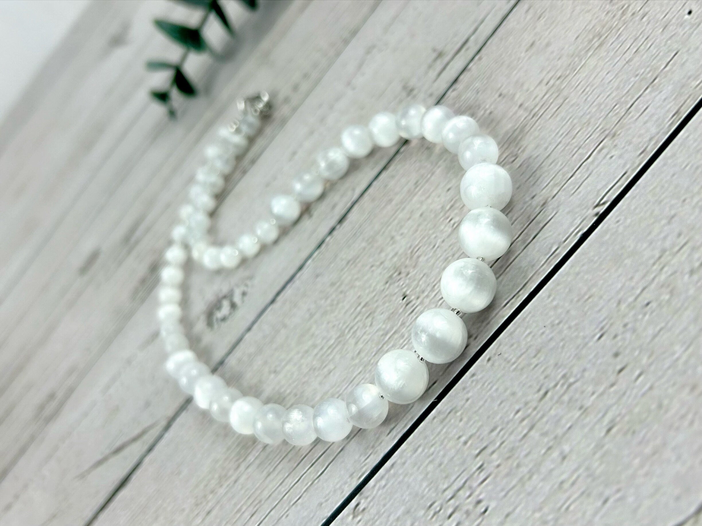 Selenite Necklace, White Beaded Necklace, Reiki Necklace, Positive Energy, Gemstones Jewelry, Healing Stone Yoga Necklace,