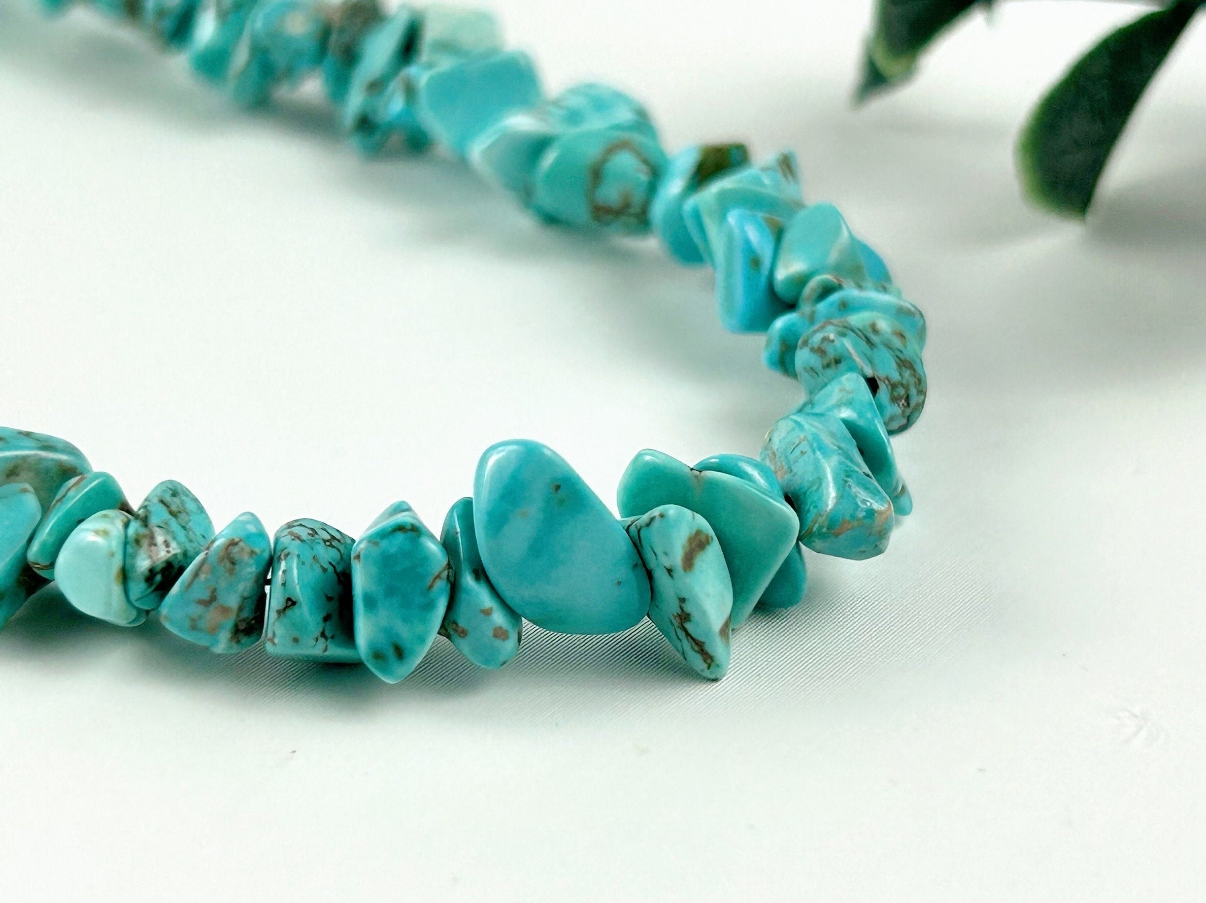 Turquoise Necklace, Beaded Choker, Turquoise Choker Necklace, Gemstone Chip Necklace, Boho Necklace, Layered Necklace, Feminine Jewelry