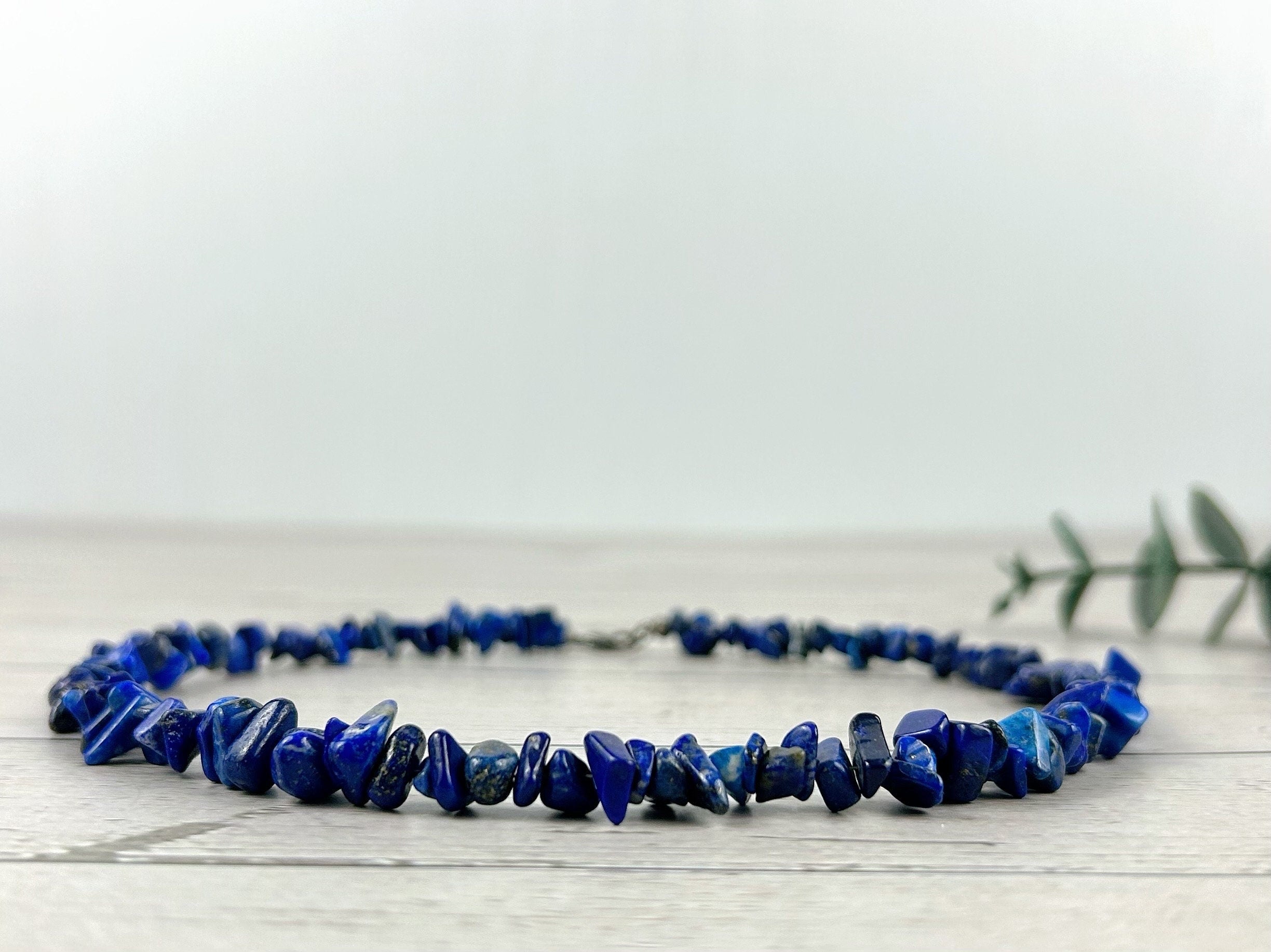 Lapis Lazuli Necklace, Blue Beaded Choker, Lapis Lazuli Choker Necklace, Gemstone Chip Necklace, Boho Necklace, Handmade Jewelry, Gift