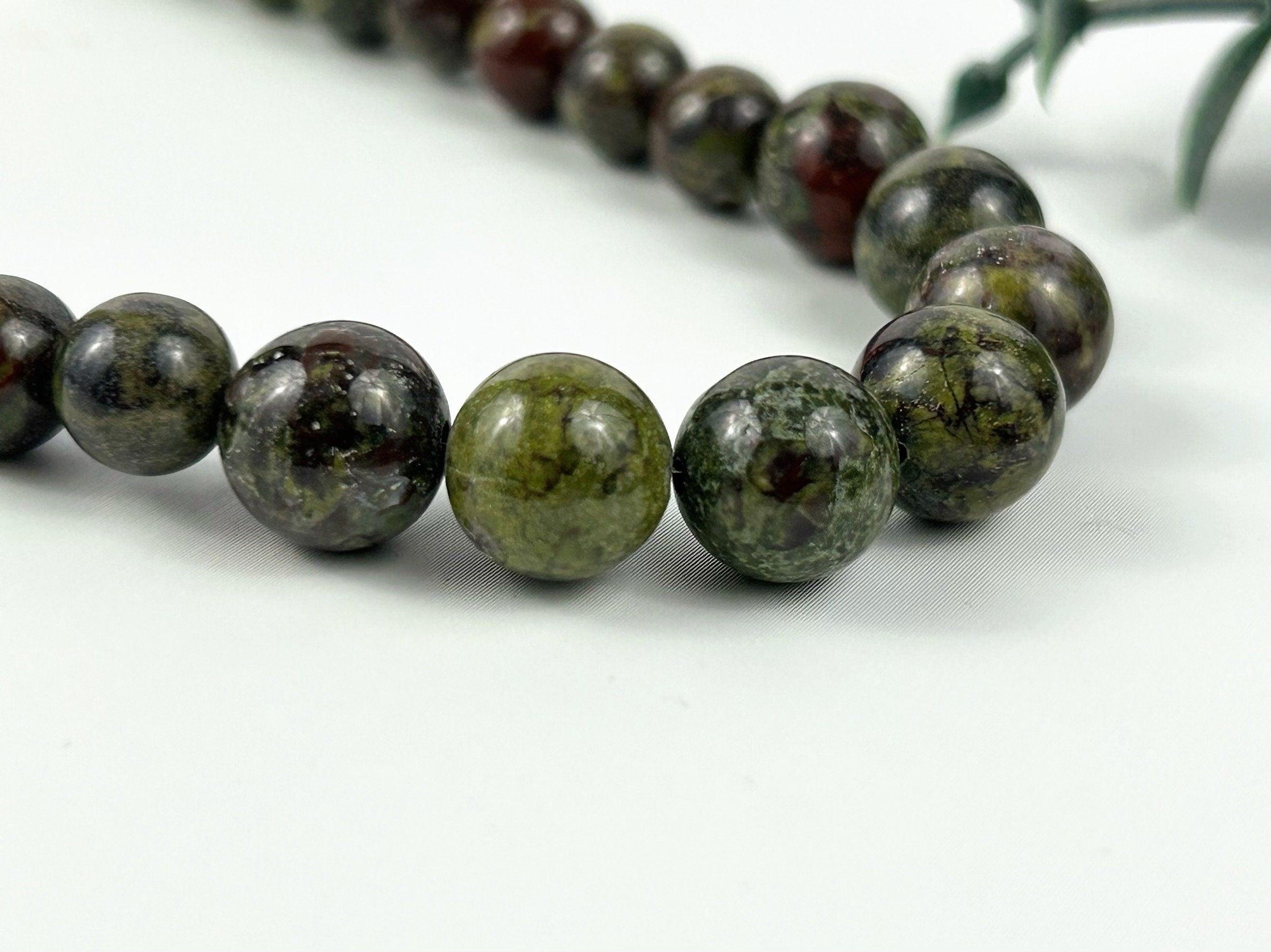 Dragon Bloodstone Necklace, Green Beaded Necklace, Gift for Her, Gemstones Jewelry, Healing stone Necklace,Natural Stone Necklace
