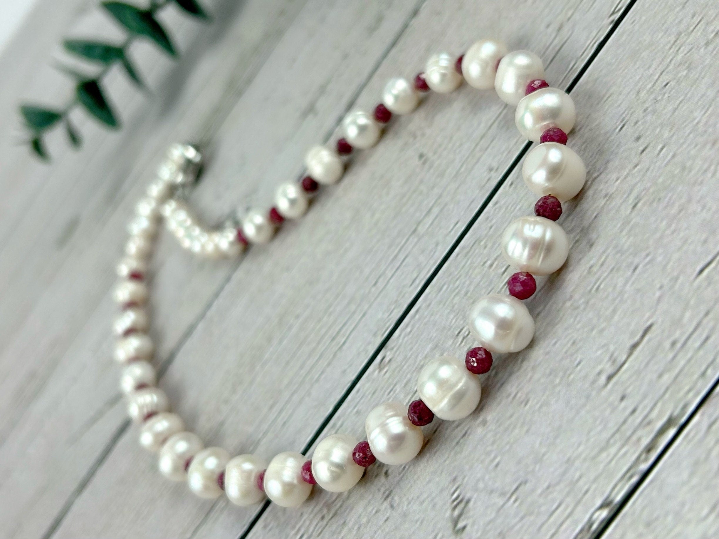 Pearl Necklace Gift for her, Ruby Necklace, Freshwater Pearl Choker Necklace, Pearl Necklace with Gemstones, Gift for Mom, Gift for Wife