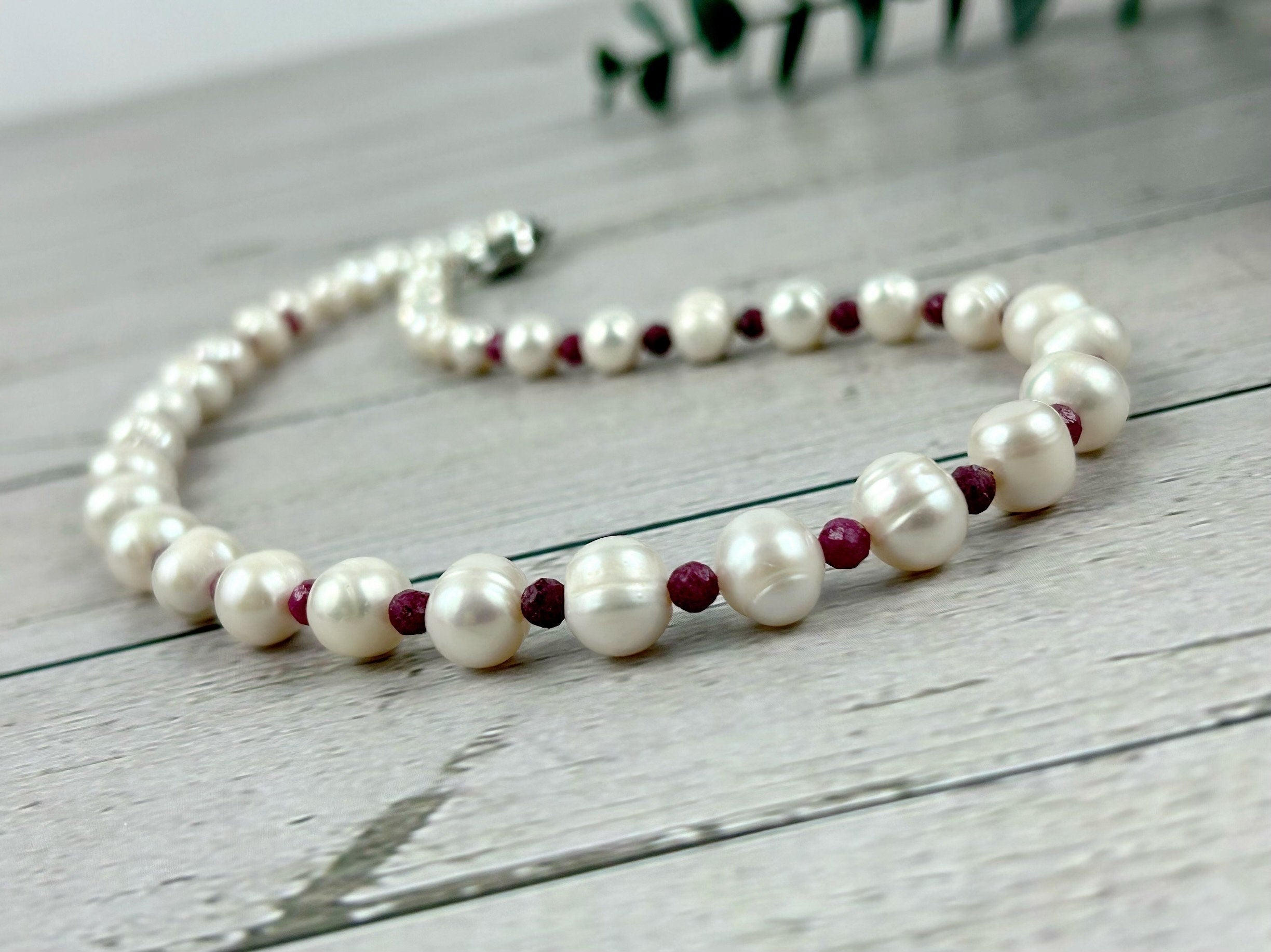 Pearl Necklace Gift for her, Ruby Necklace, Freshwater Pearl Choker Necklace, Pearl Necklace with Gemstones, Gift for Mom, Gift for Wife