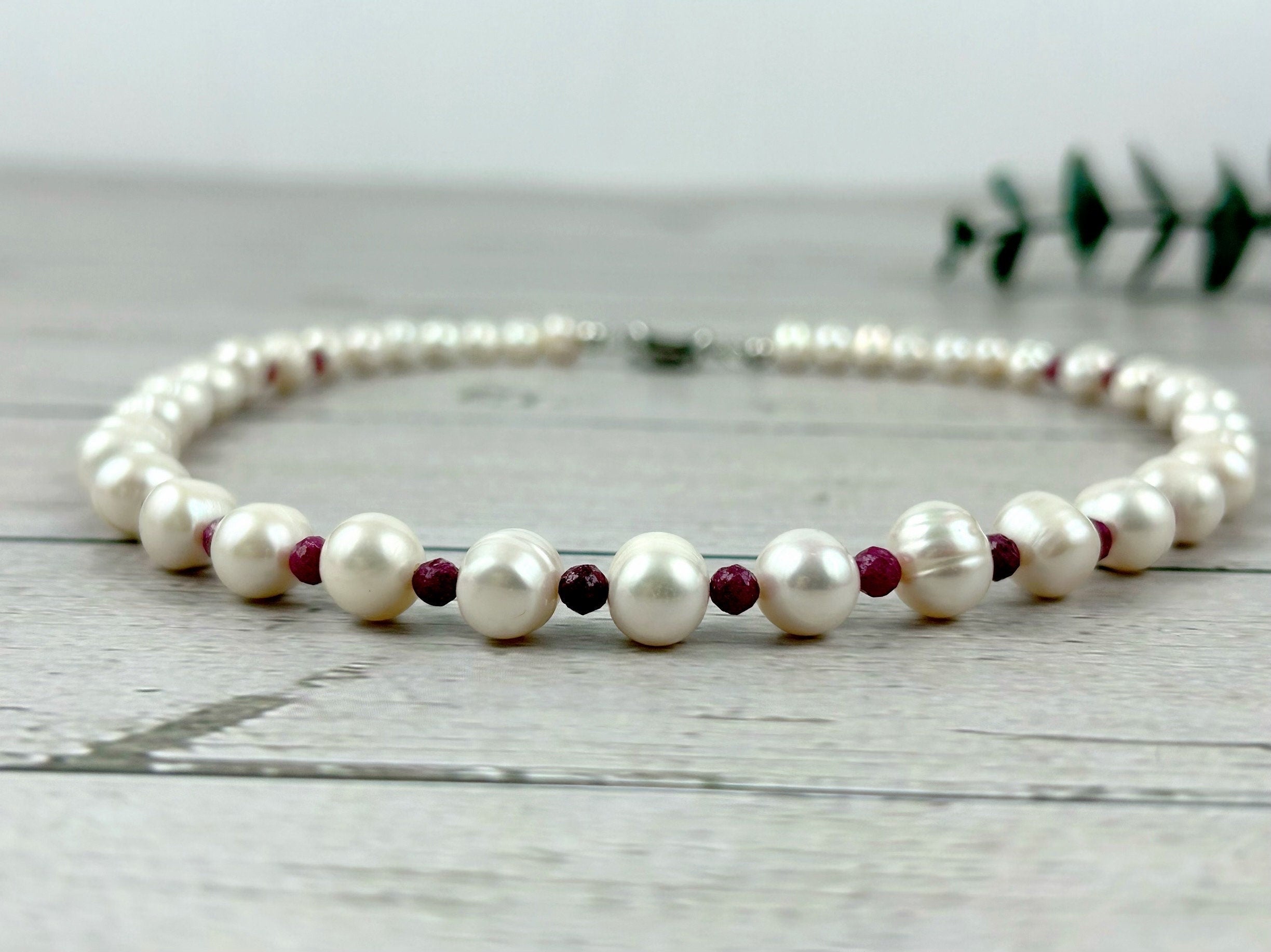 Pearl Necklace Gift for her, Ruby Necklace, Freshwater Pearl Choker Necklace, Pearl Necklace with Gemstones, Gift for Mom, Gift for Wife