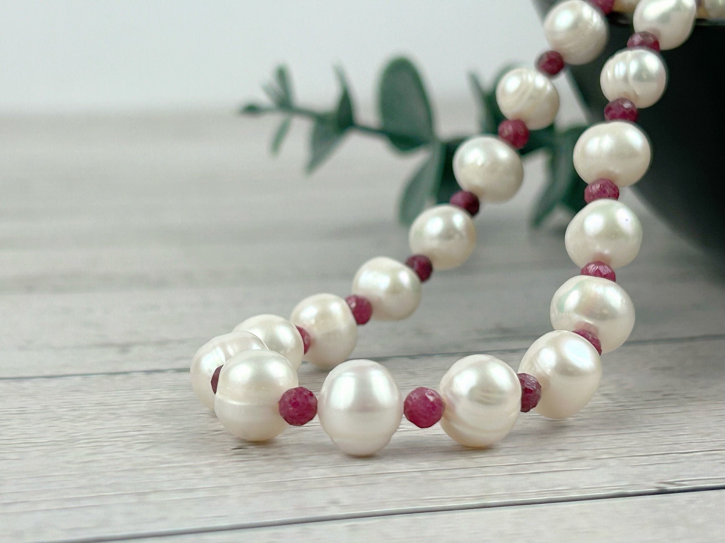 Pearl Necklace Gift for her, Ruby Necklace, Freshwater Pearl Choker Necklace, Pearl Necklace with Gemstones, Gift for Mom, Gift for Wife
