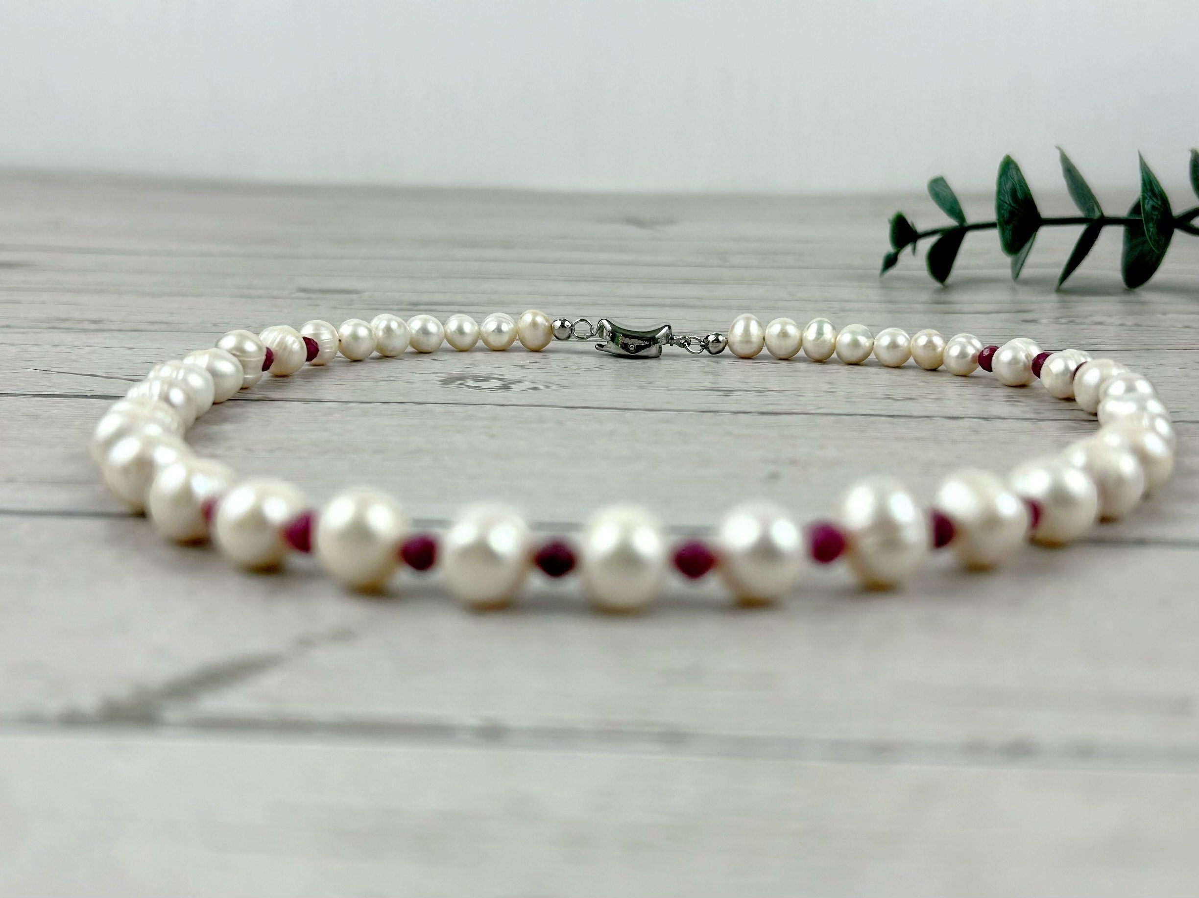 Pearl Necklace Gift for her, Ruby Necklace, Freshwater Pearl Choker Necklace, Pearl Necklace with Gemstones, Gift for Mom, Gift for Wife