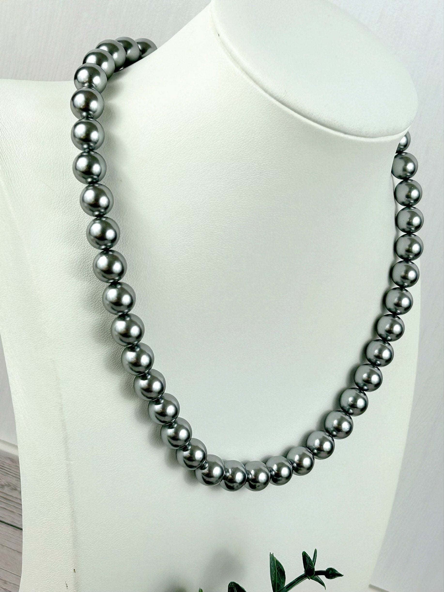 Silver Gray Pearl Necklace, Shell Pearl Necklace, Handmade Jewelry, Grey Pearl Jewelry, Birthday Gift for Her, Bridesmaid Gift