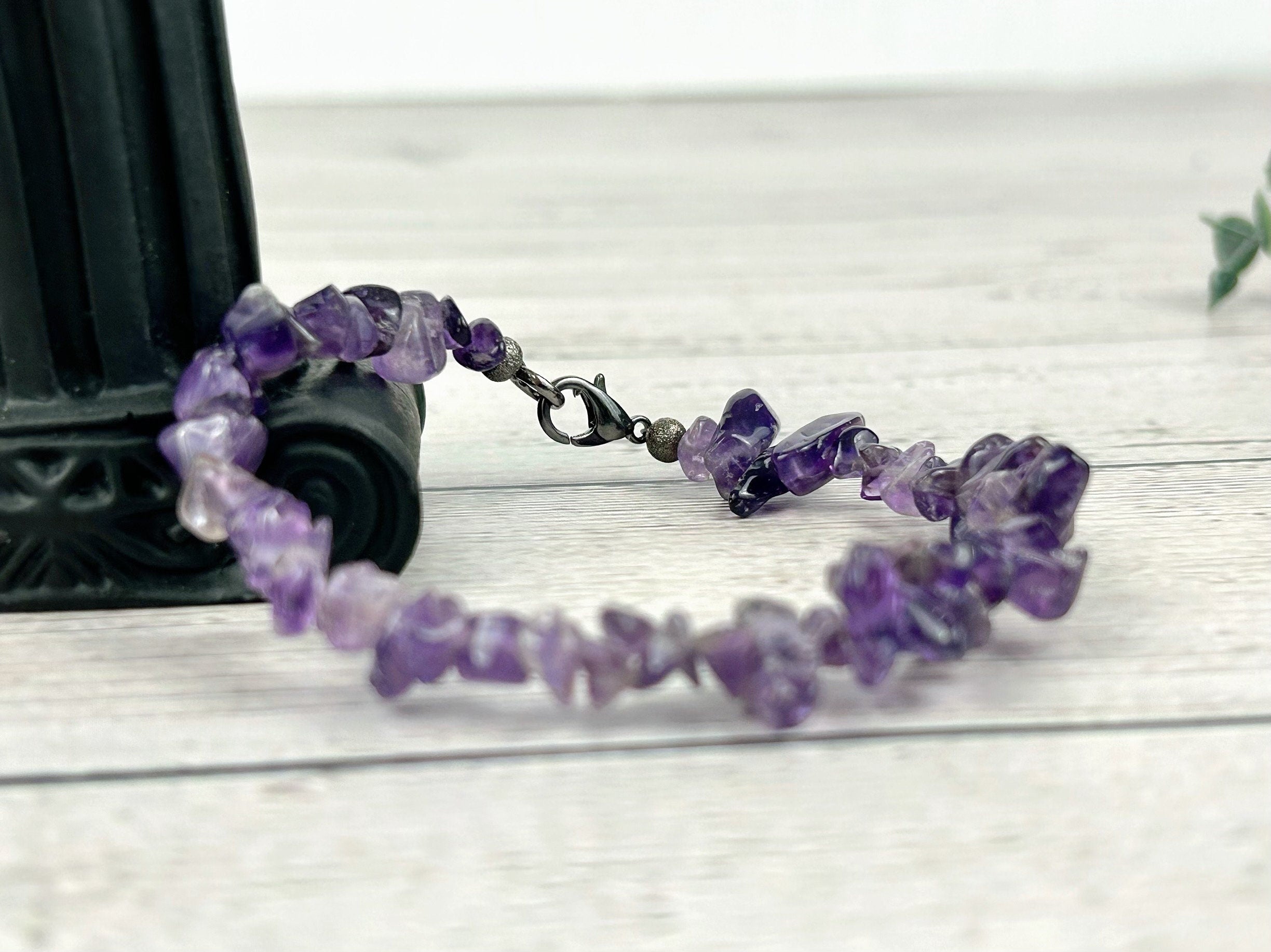 Amethyst Bracelet, Purple Beaded Bracelet, Energy Bracelet, Natural Stone Bracelet, Chipped Gemstone Bracelet, Gift for Her, Gift for Him