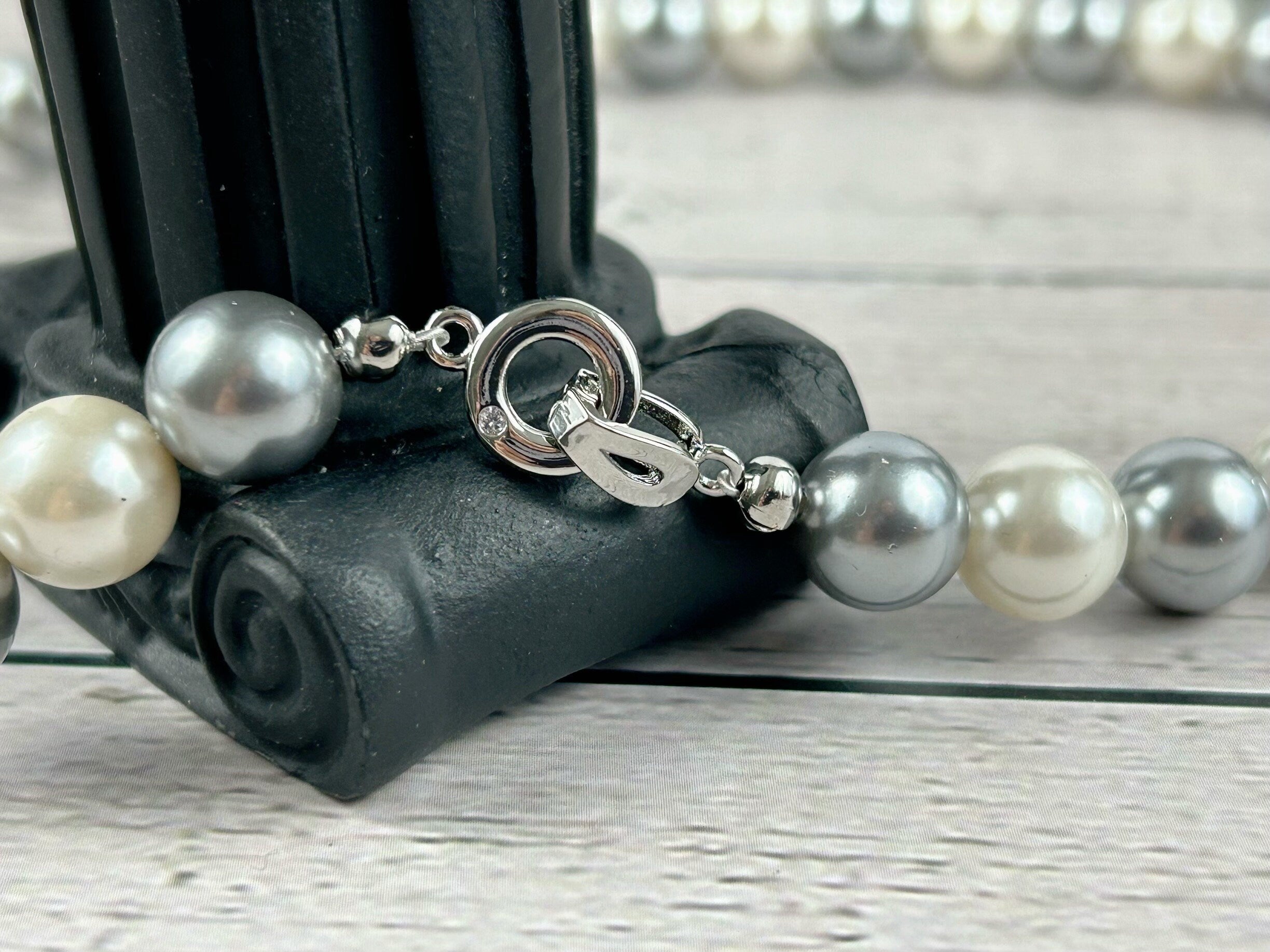 Ivory Pearl Necklace, Gray Pearl Necklace, Handmade Pearl Jewelry, Pearl Necklace for Women, Birthday Gift for Her, Shell Pearl Necklace