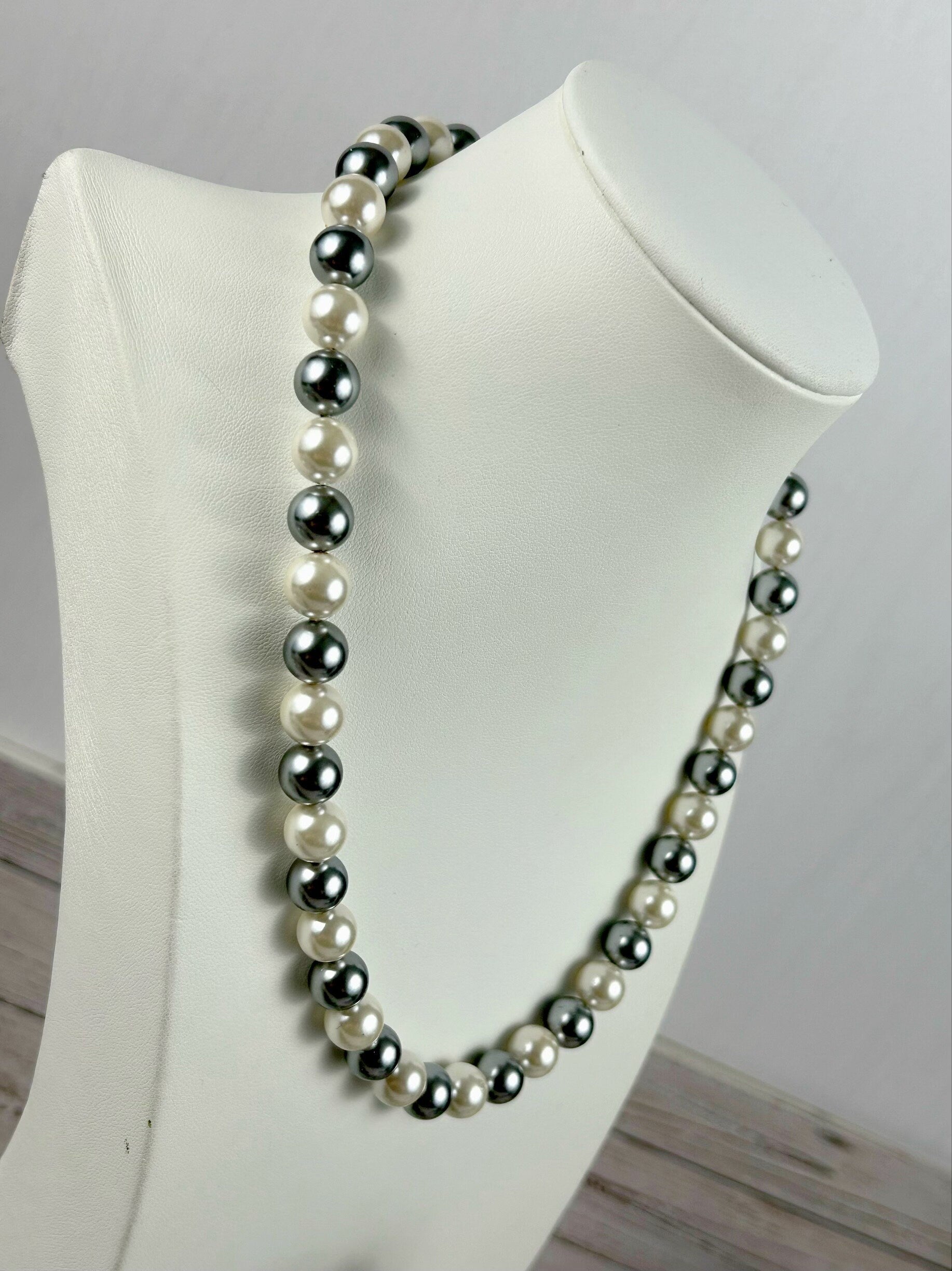 Ivory Pearl Necklace, Gray Pearl Necklace, Handmade Pearl Jewelry, Pearl Necklace for Women, Birthday Gift for Her, Shell Pearl Necklace