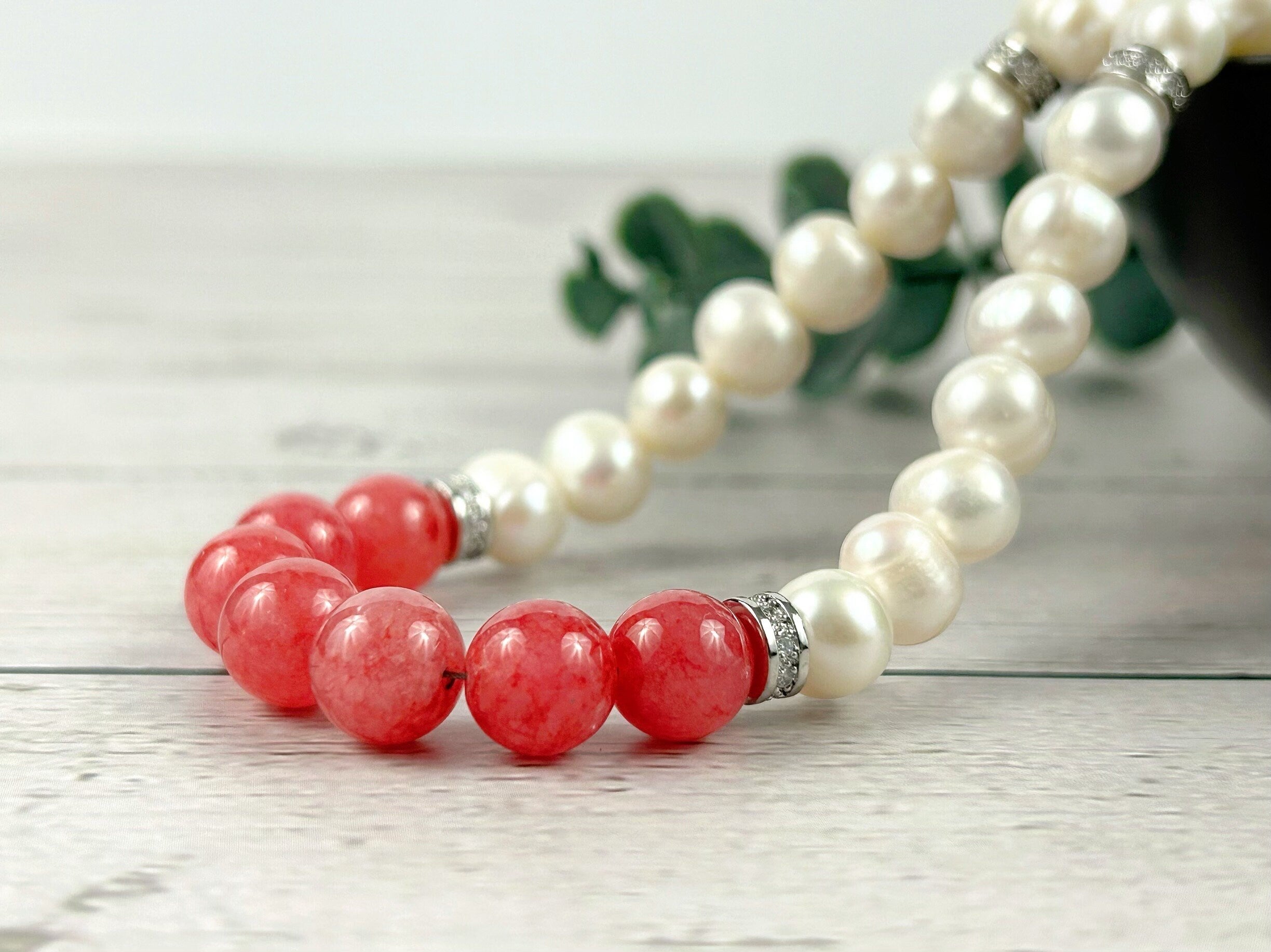 Cherry Quartz Necklace, Freshwater Pearl Necklace, Gift for Her, Choker Necklace, Handmade Jewelry, Gift for Mom, Love Attraction