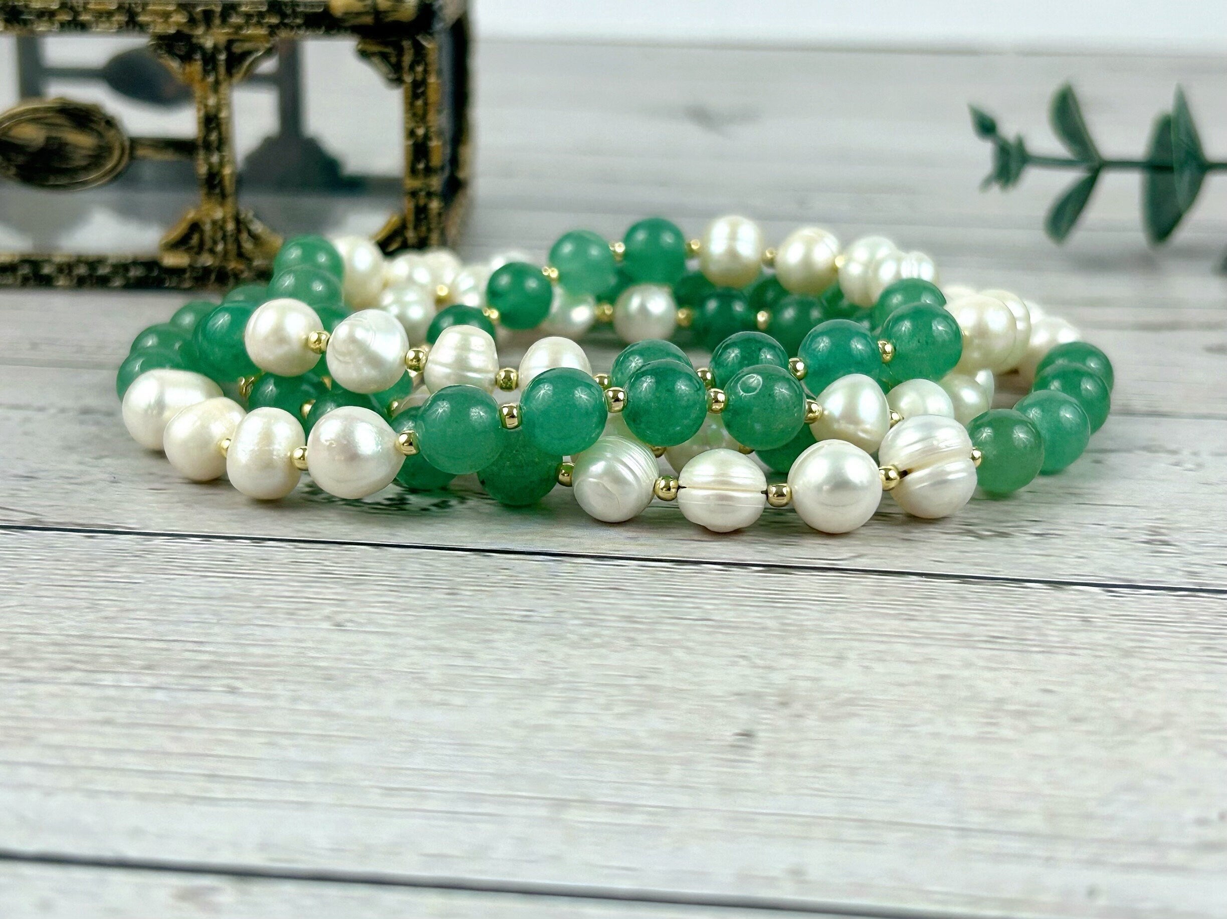 Statement Necklace, Green Aventurine Necklace, Multistrand Necklace, Green Beaded Necklace, Pearl Necklace, Gemstone Necklace, Gift for Her