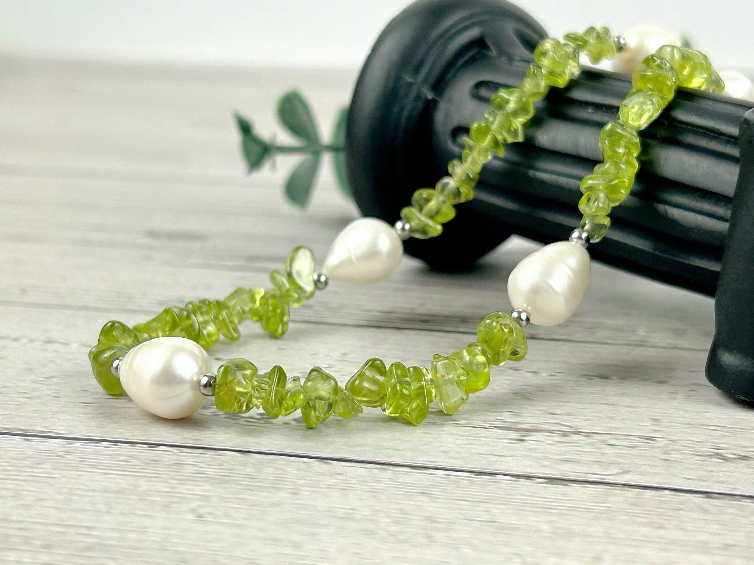 Green Beaded Necklace, Peridot Necklace, Choker Necklace, Baroque Pearl Necklace, Gemstone Necklace, Boho Necklace, Gift for her