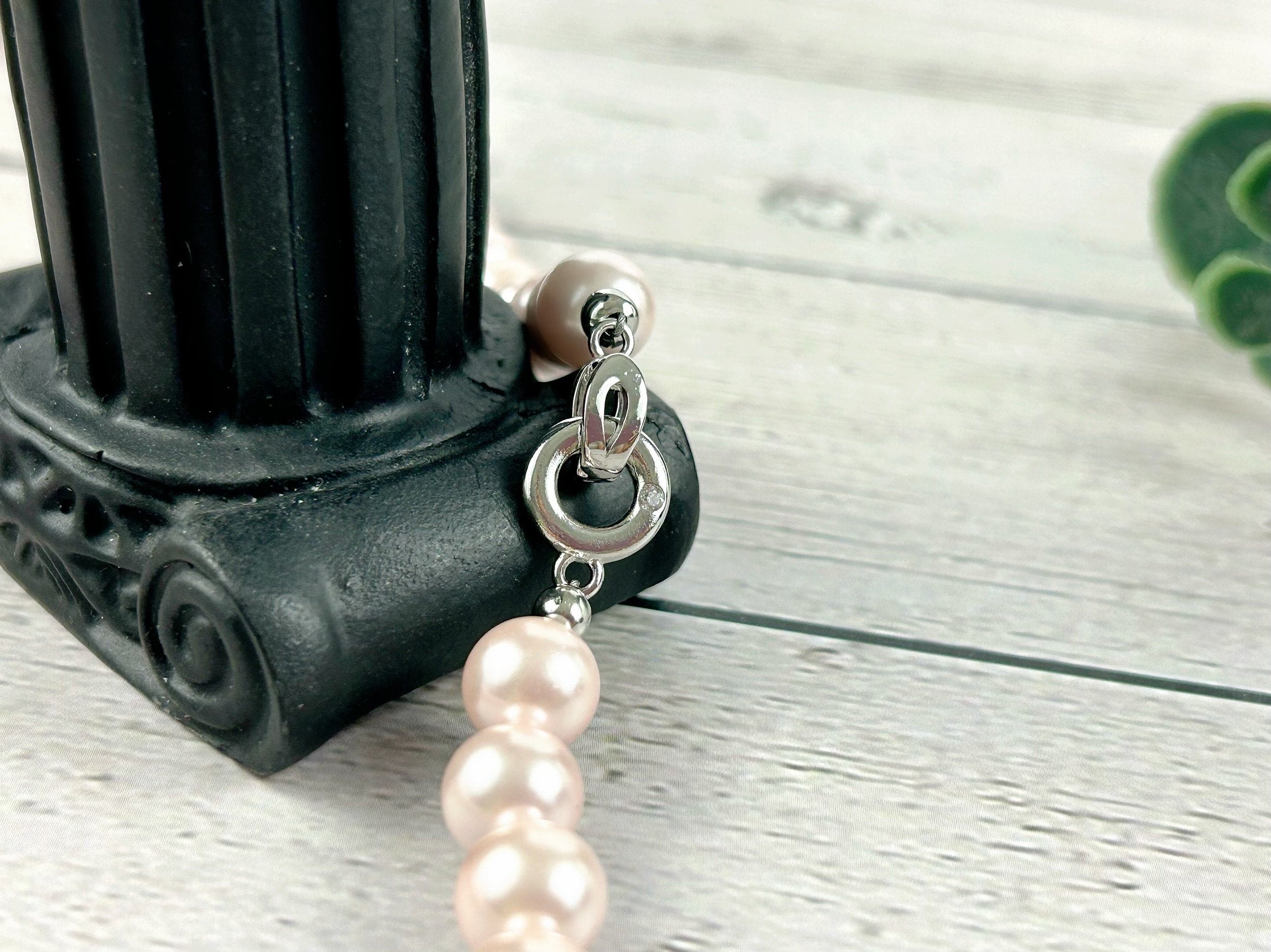 Pearl Necklace, Shell Pearl Necklace, Light Pink Pearl Necklace, Pearl Jewelry, Necklace for Women, Birthday Gift for Her, Bridesmaid Gift